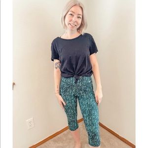 Nike cropped athletic leggings like new size S